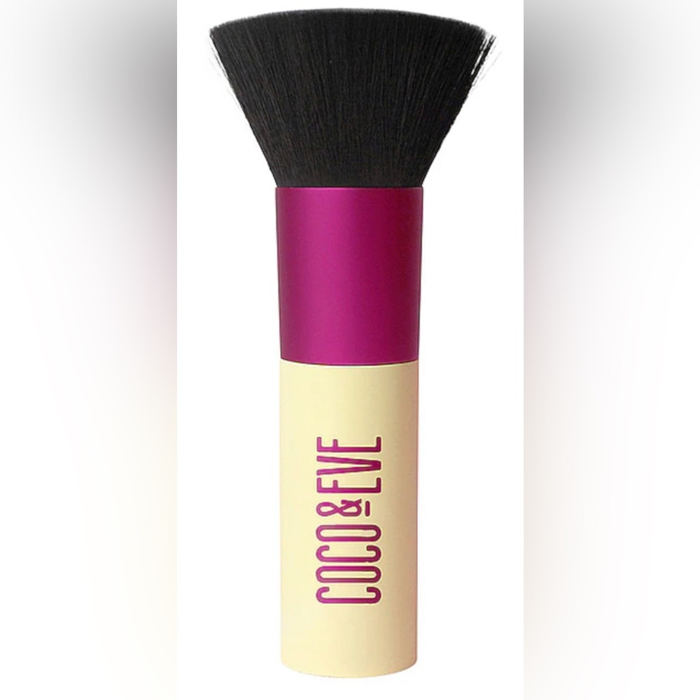 COCO & EVE Sunny Honey Deluxe Vegan Kabuki Brush